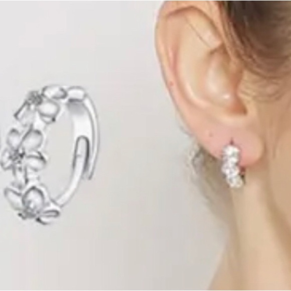 🌸 Real silver Spring Daisy Diamond Moissanite Mini Flower Earrings